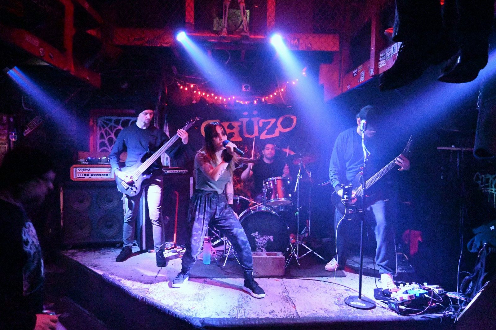Band 1